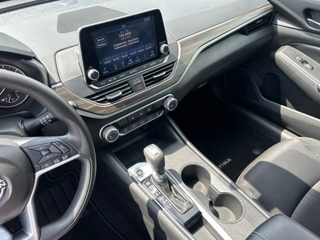 Used 2025 Nissan Altima 2.5 SV FWD image 28