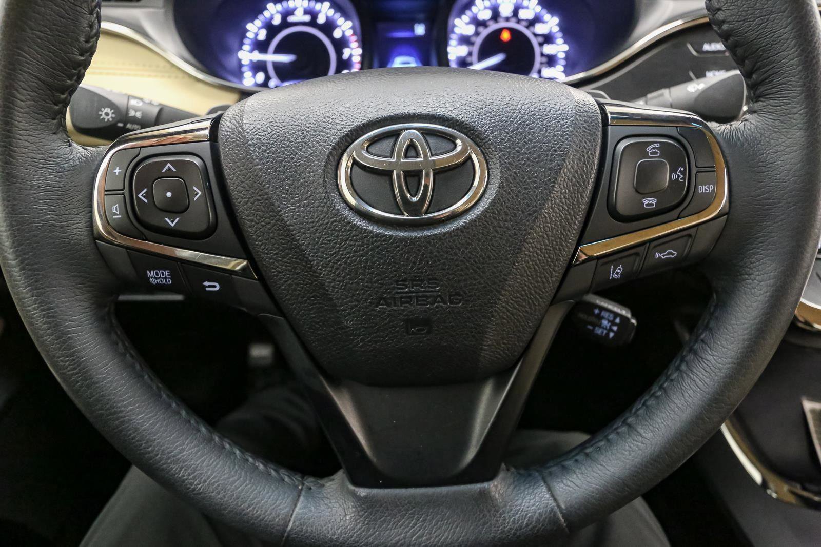 Used 2017 Toyota Avalon XLE w/ Carpet Mat Package image 37