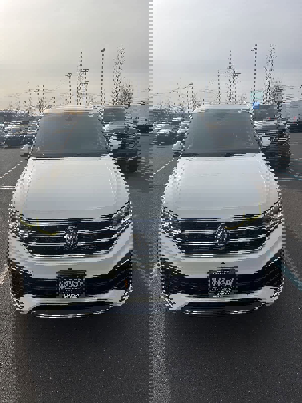 Used 2022 Volkswagen Tiguan SEL R-Line image 1