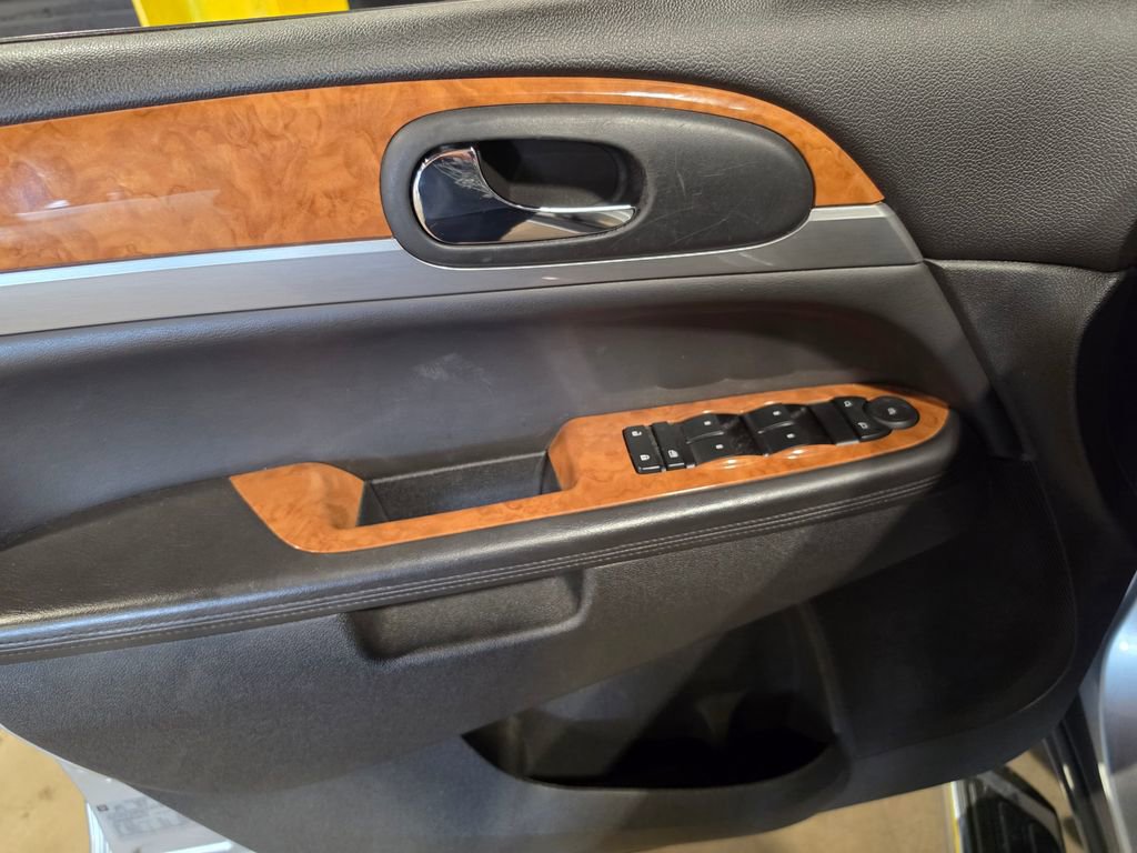 Used 2012 Buick Enclave FWD image 5