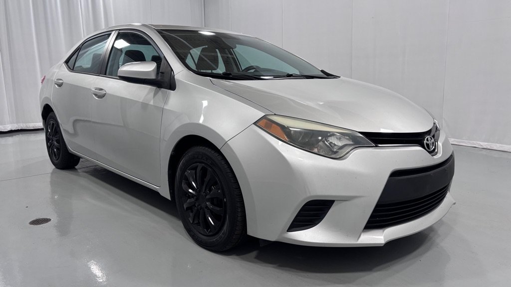 Used 2015 Toyota Corolla L FWD image 3