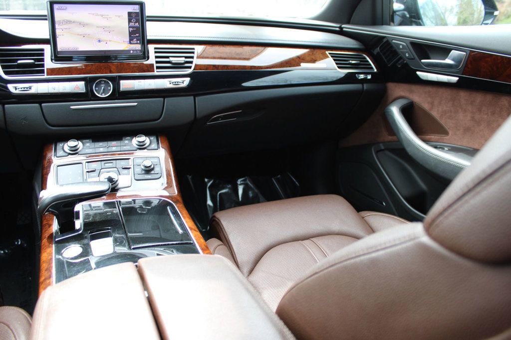 Used 2012 Audi A8 L 4.2 image 31
