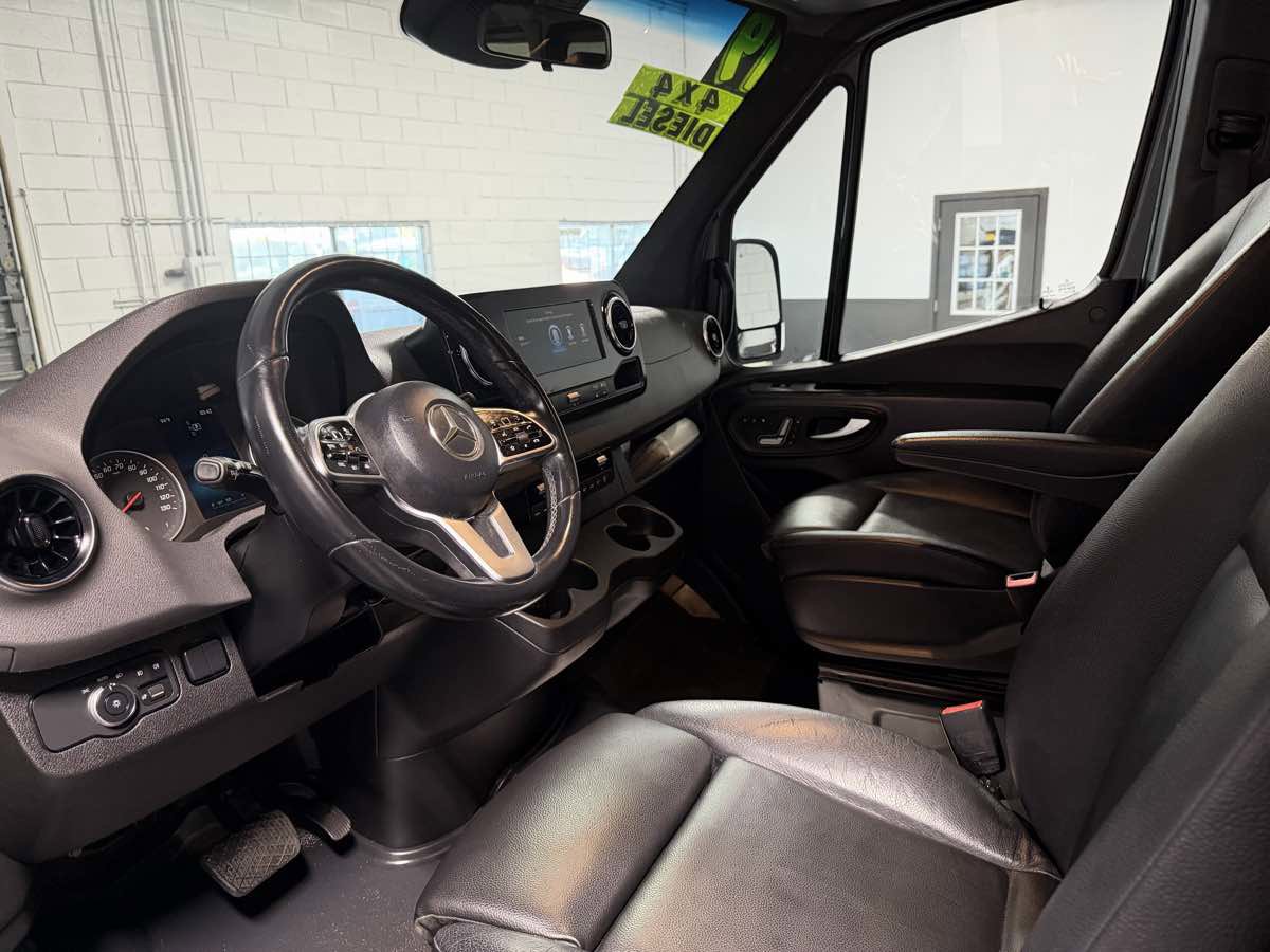 Used 2019 Mercedes-Benz Sprinter 2500 image 15