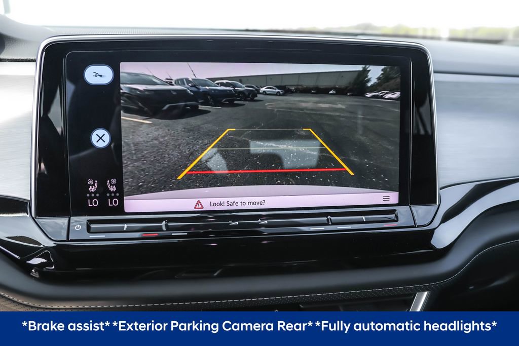 Certified 2025 Volkswagen Atlas Cross Sport SE image 8