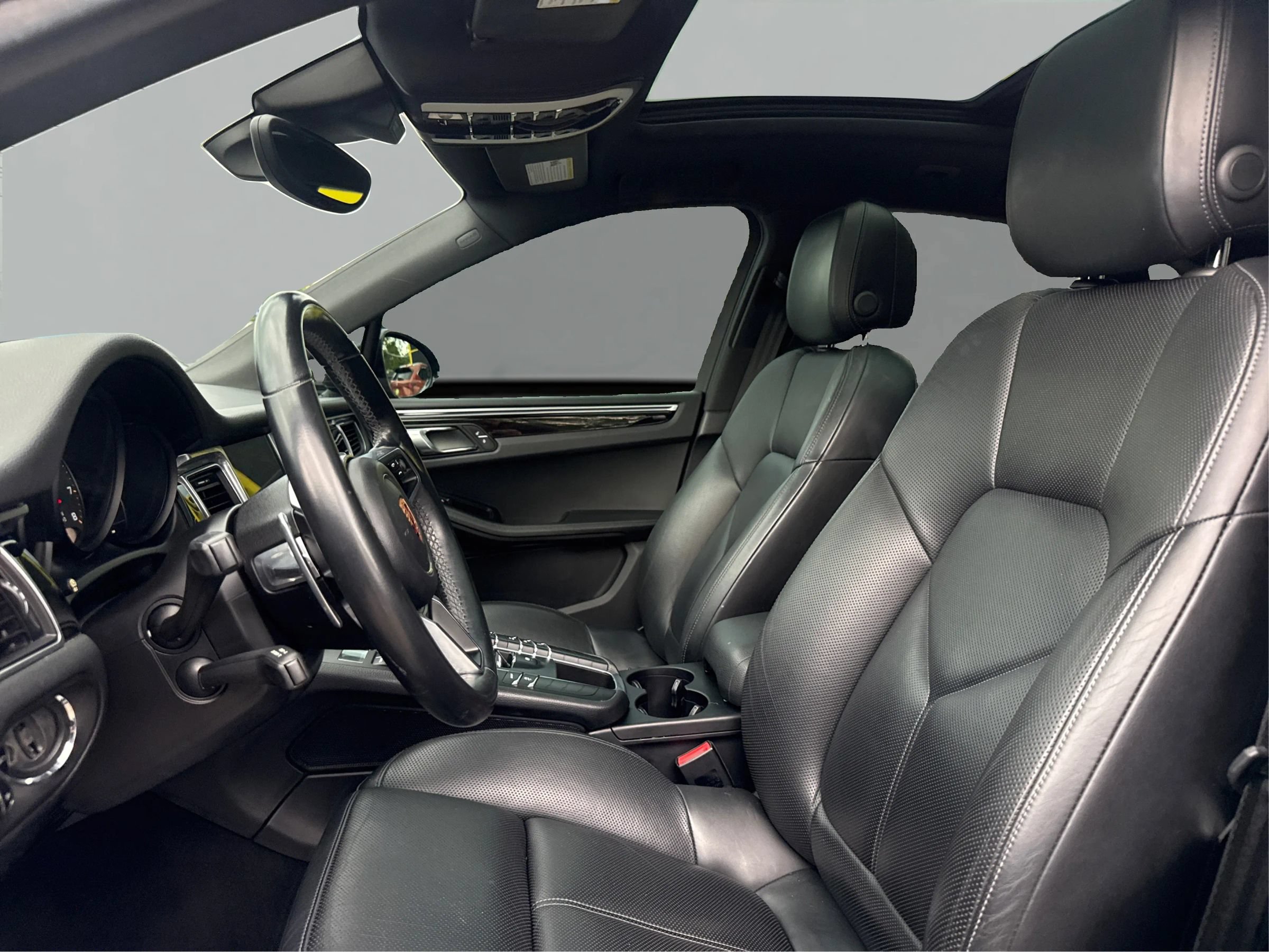 Used 2018 Porsche Macan Sport Edition AWD/4WD image 9