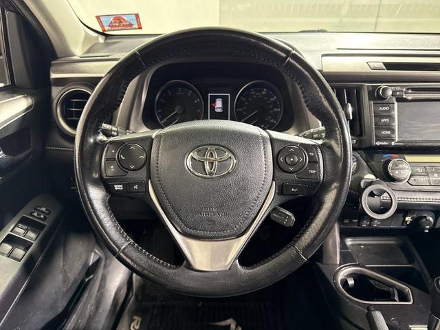 Used 2018 Toyota RAV4 XLE AWD/4WD image 19