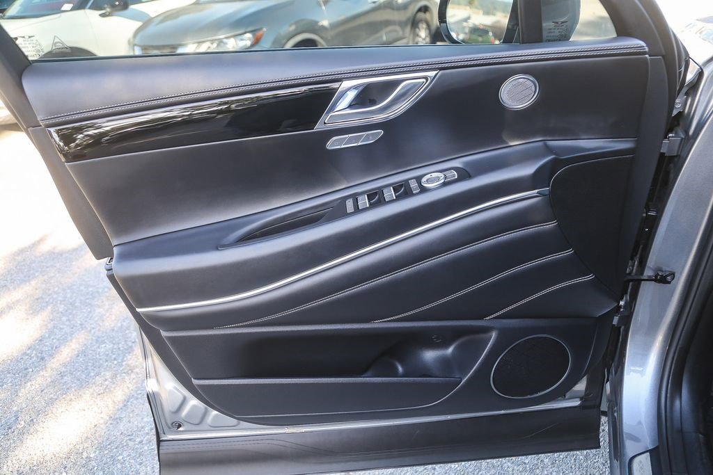 Used 2025 Genesis GV80 2.5T Standard image 21