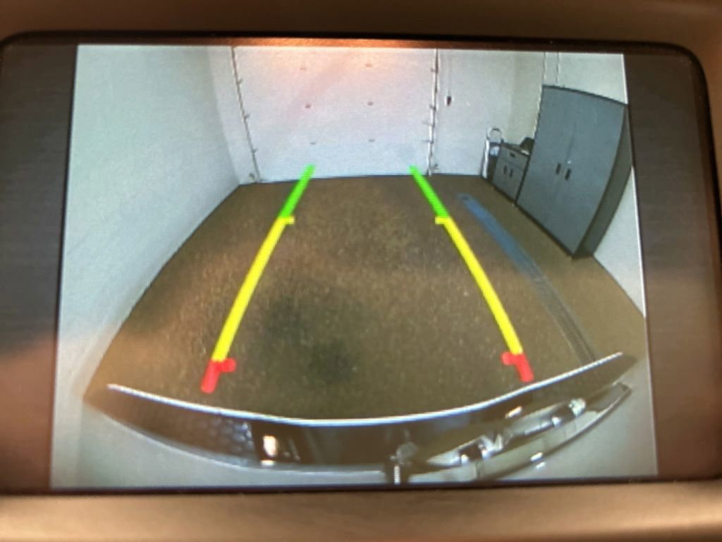Used 2015 RAM 1500 Express RWD image 21