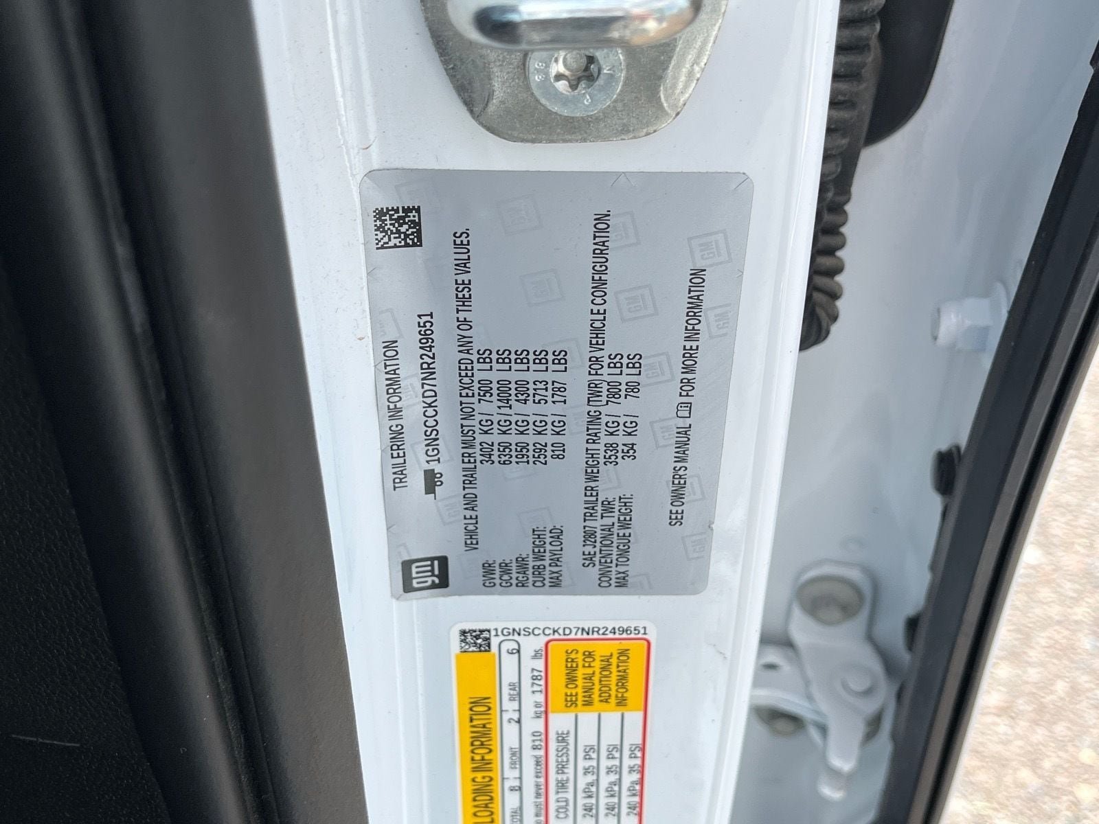 Used 2022 Chevrolet Suburban LT RWD image 31