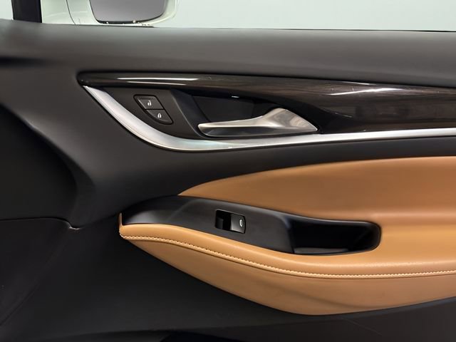 Used 2020 Buick Enclave Essence w/ Sound and Sites Package image 28