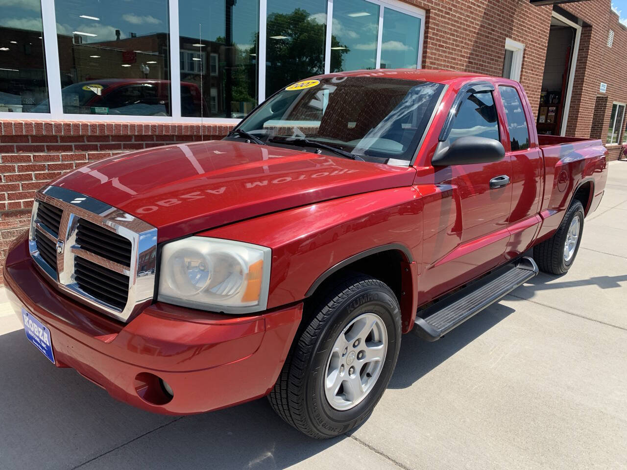 Used 2007 Dodge Dakota SLT RWD image 4