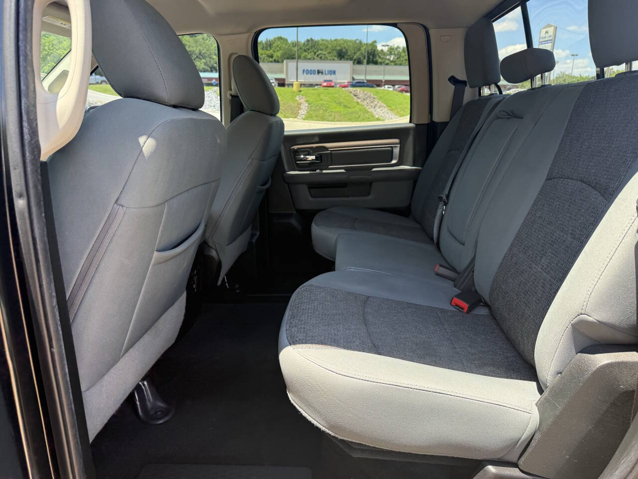 Used 2017 RAM 1500 Lone Star AWD/4WD image 14