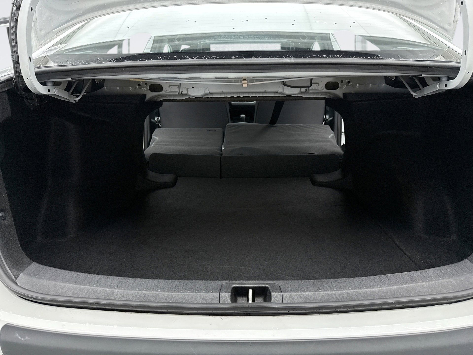 Used 2025 Toyota Corolla SE image 21