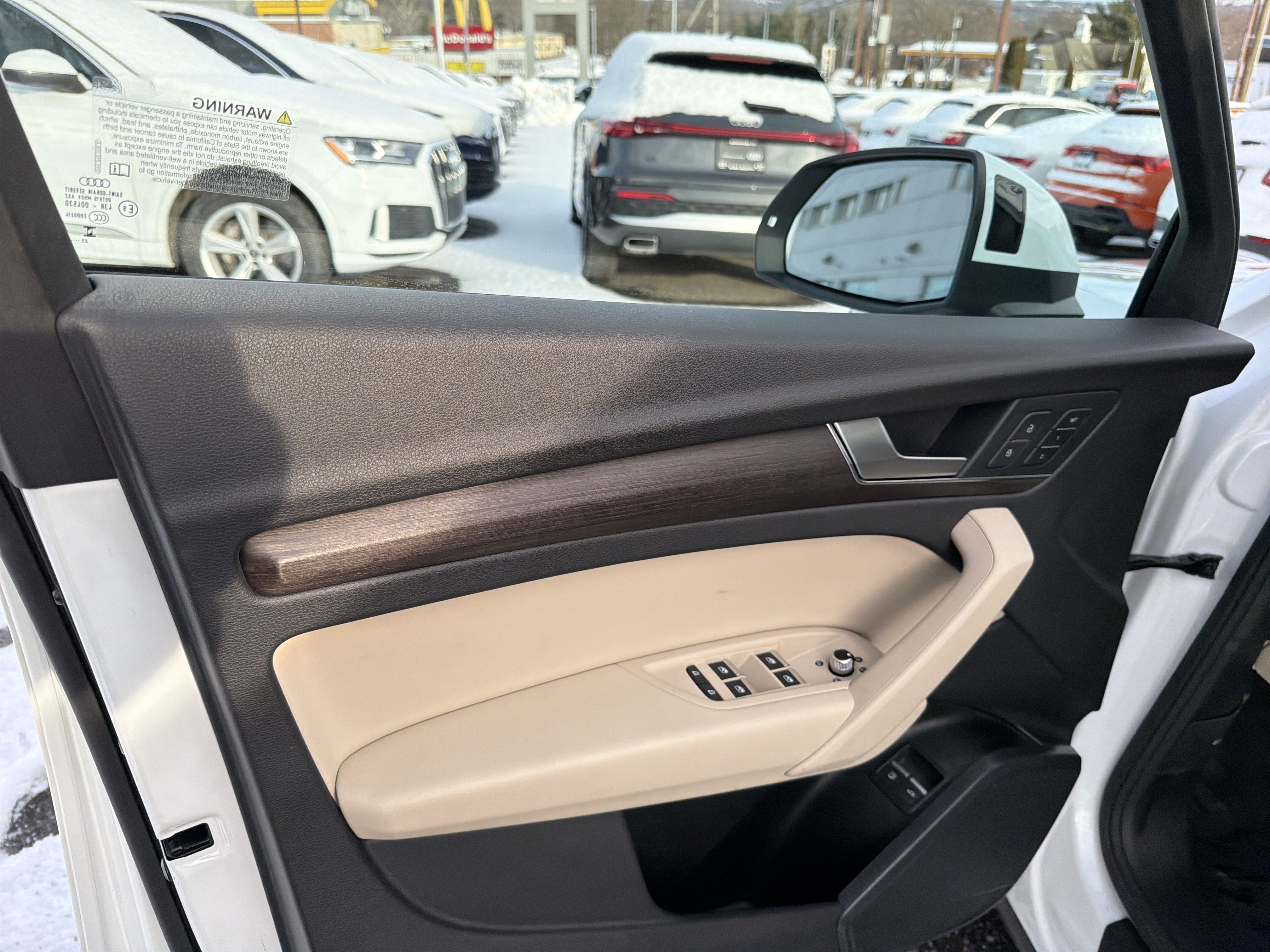 Certified 2024 Audi Q5 e Premium AWD/4WD image 6