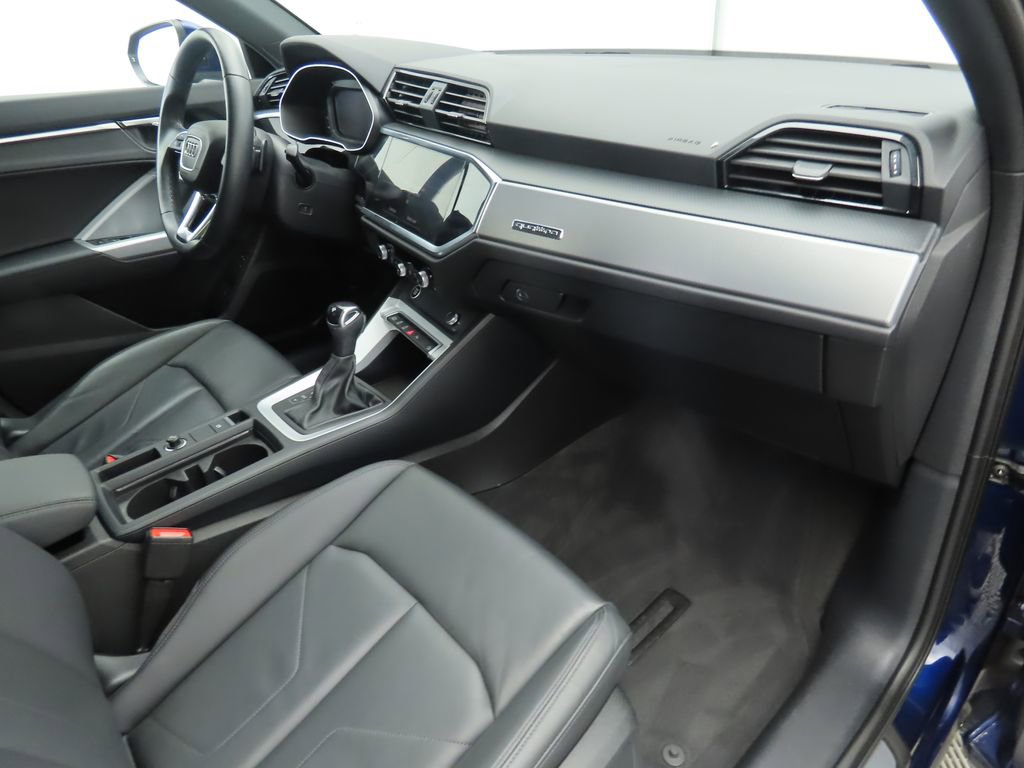 Used 2023 Audi Q3 2.0T Premium w/ Convenience Package image 15