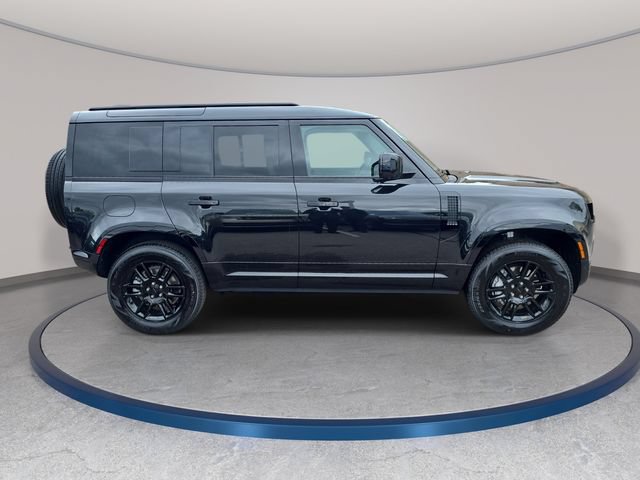 New 2026 Land Rover Defender 110 X-Dynamic SE AWD/4WD image 4