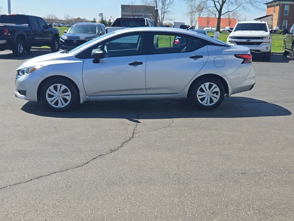 Used 2024 Nissan Versa S w/ Trunk Package image 4