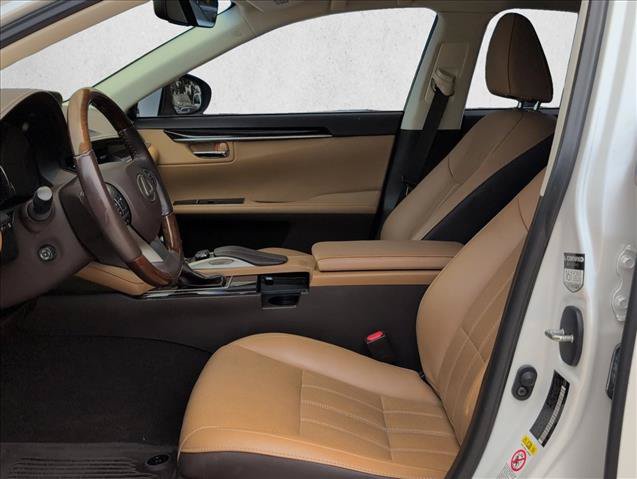Used 2018 Lexus ES 350 w/ Luxury Package w/Wood Trim FWD image 12