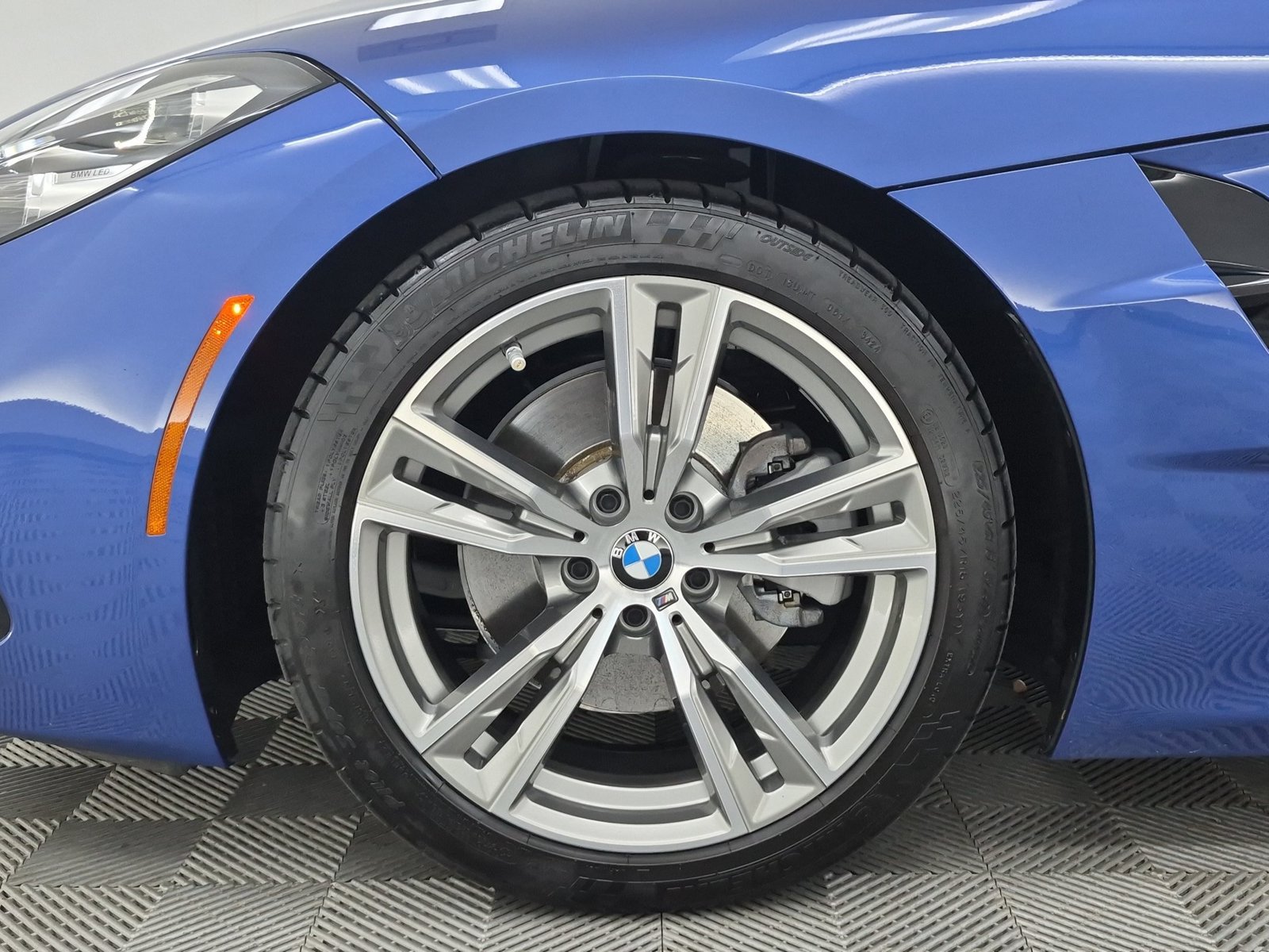 Used 2023 BMW Z4 sDrive30i w/ Driving Assistance Package RWD image 23