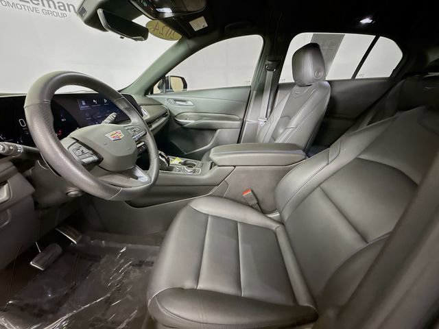 Used 2024 Cadillac XT4 Sport w/ Technology Package image 21