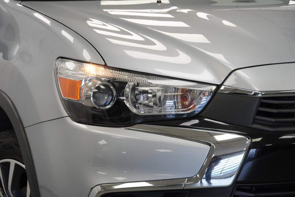 Used 2016 Mitsubishi Outlander Sport ES FWD image 9