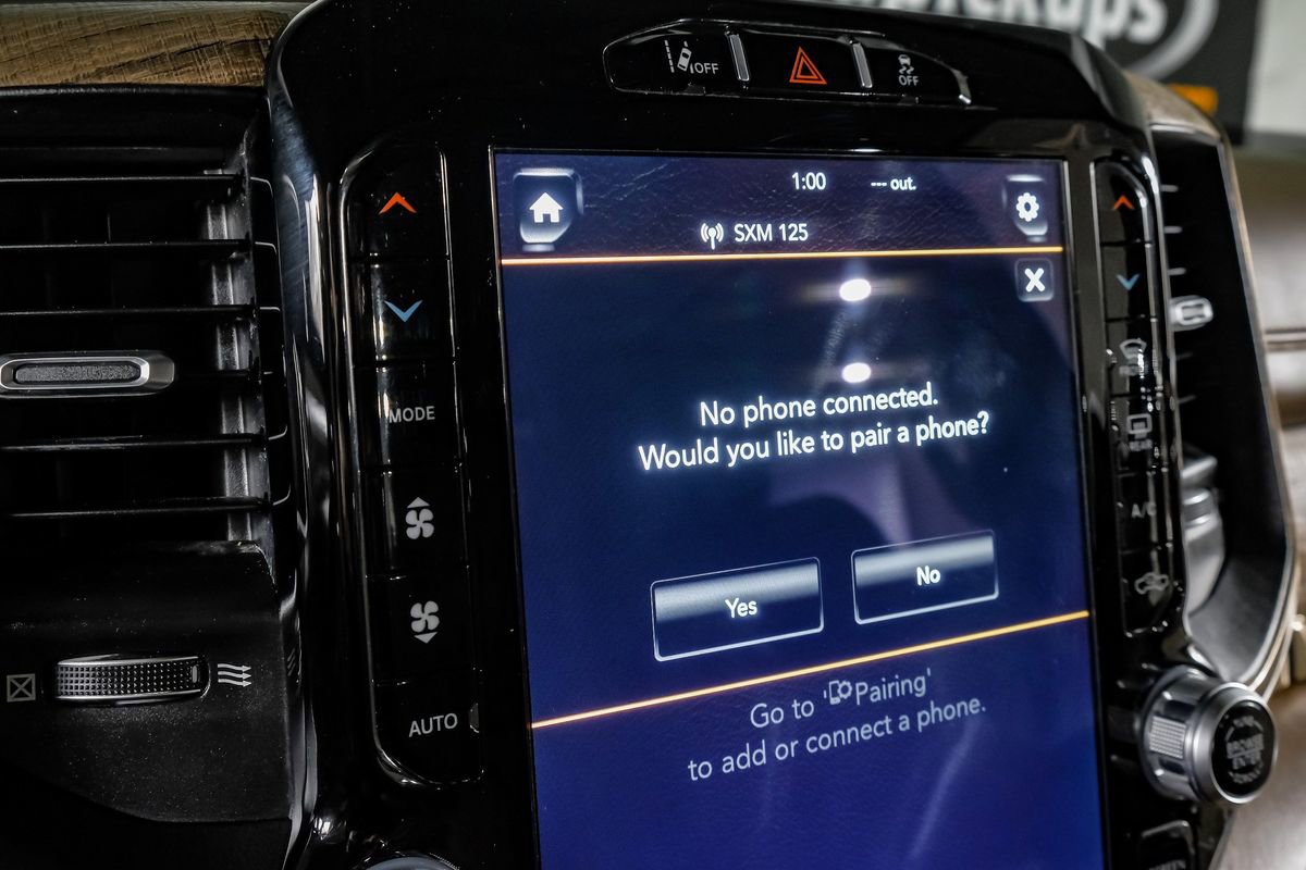 Used 2020 RAM 3500 Limited image 26