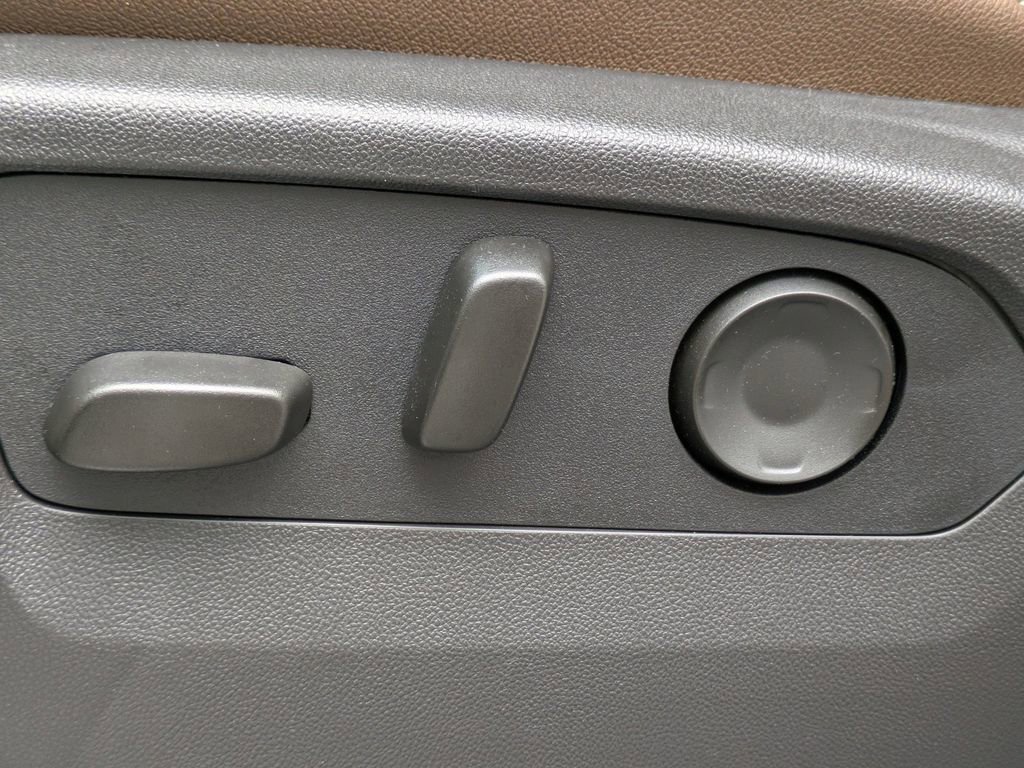 New 2025 Chevrolet Tahoe High Country image 21