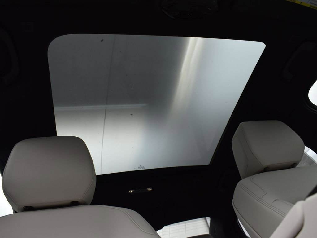 Certified 2025 BMW 530i w/ M Sport Package RWD image 25