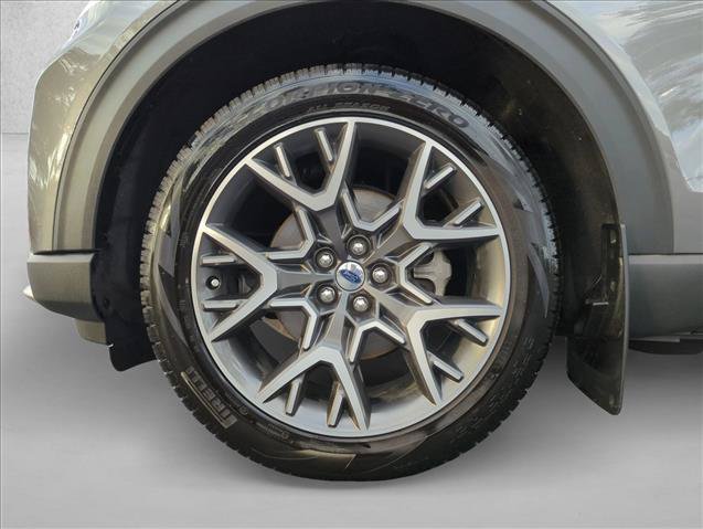 Used 2025 Ford Explorer Platinum w/ Ultimate Package RWD image 25