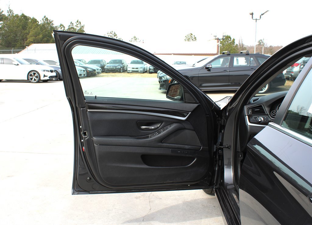 Used 2015 BMW 528i Sedan image 24