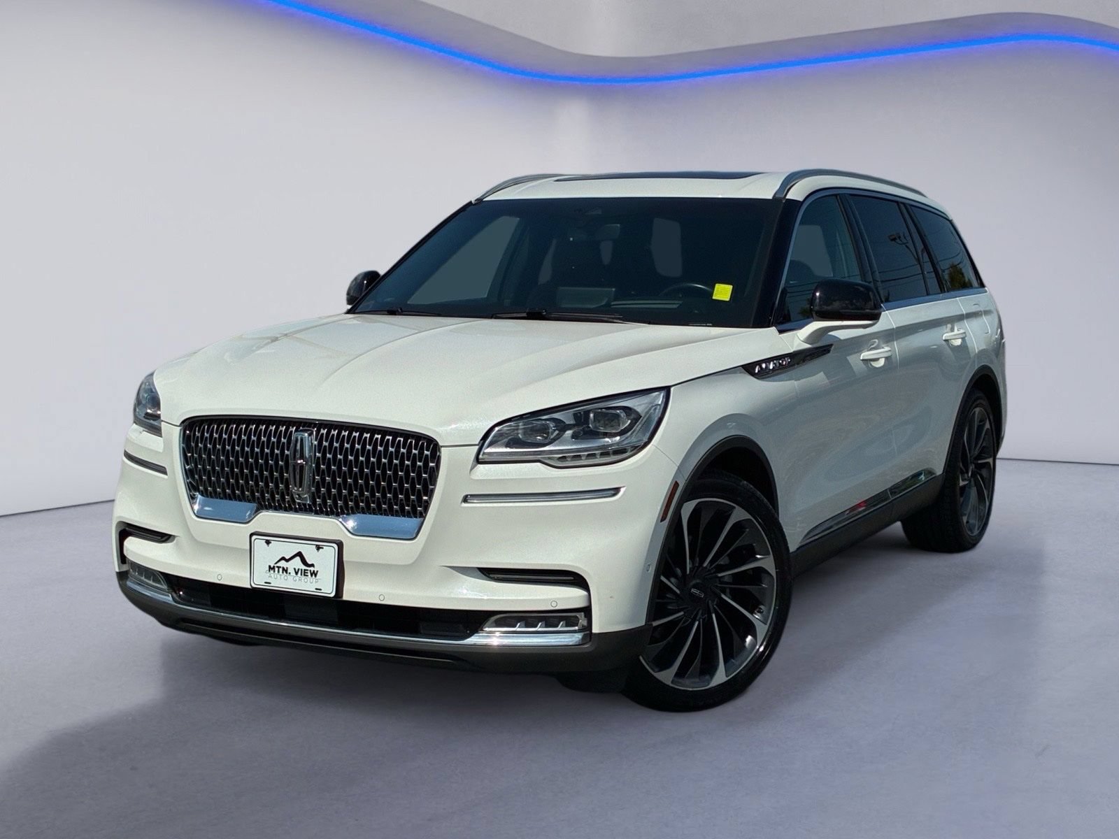 Used 2021 Lincoln Aviator Reserve w/ Equipment Group 201A RWD image 2