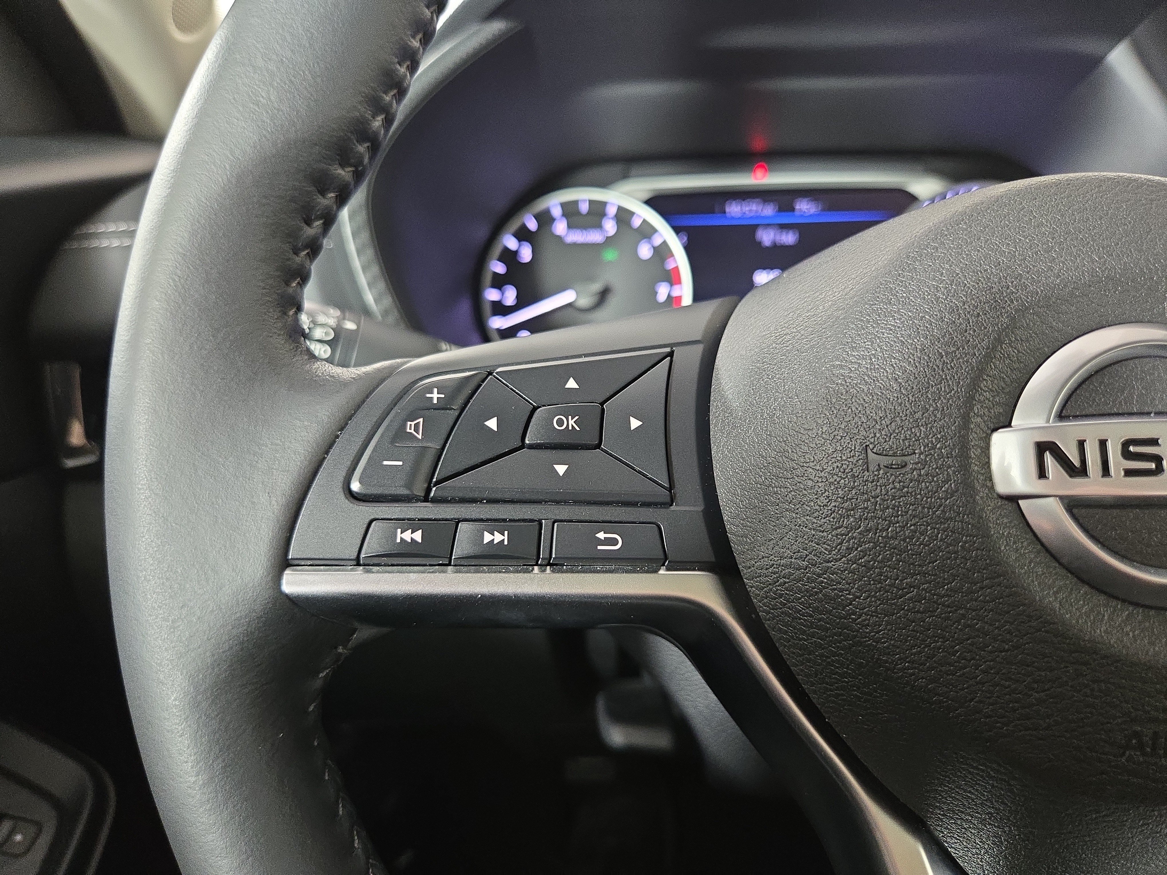 Used 2023 Nissan Sentra SV w/ All-Weather Package FWD image 15