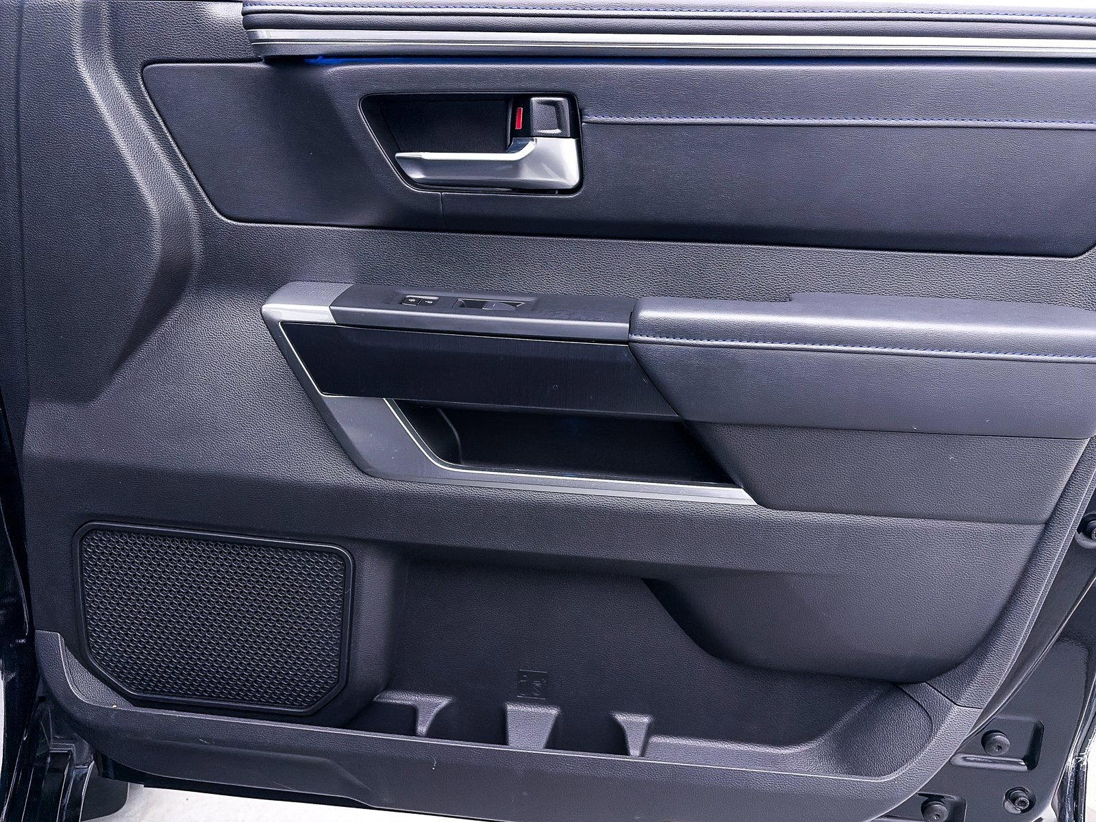 Used 2024 Toyota Tundra Platinum w/ TRD Off-Road Package image 38