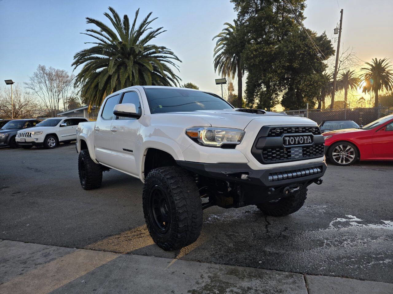 Used 2021 Toyota Tacoma TRD Sport w/ Technology Package