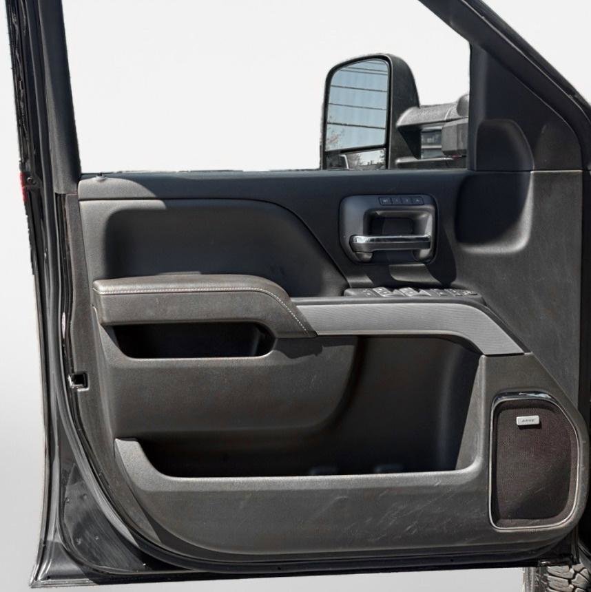 Used 2017 Chevrolet Silverado 2500 LTZ w/ Midnight Edition AWD/4WD image 14