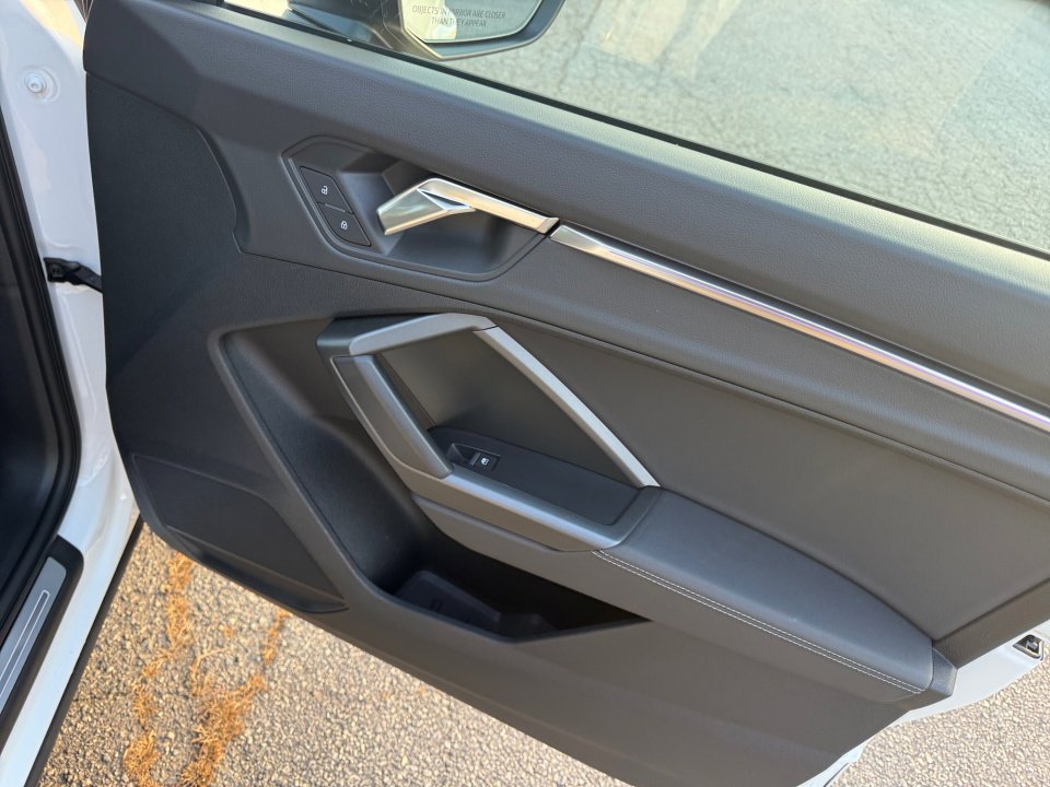 Certified 2024 Audi Q3 2.0T Premium Plus w/ Premium Plus Package image 31