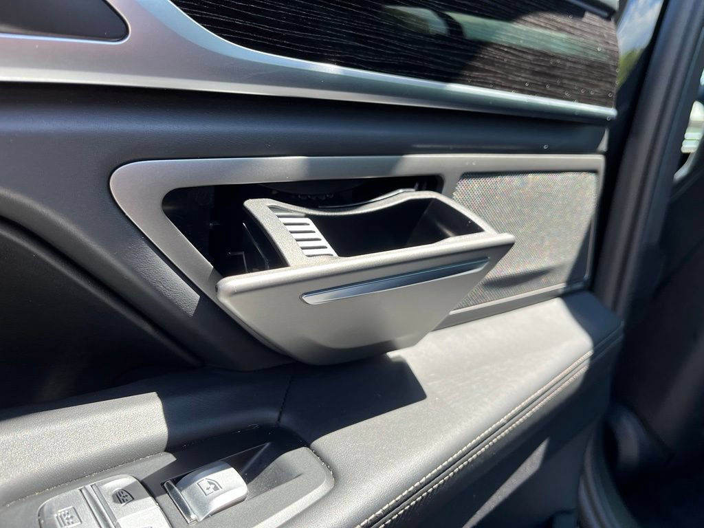 Used 2018 BMW 750i xDrive AWD/4WD image 24