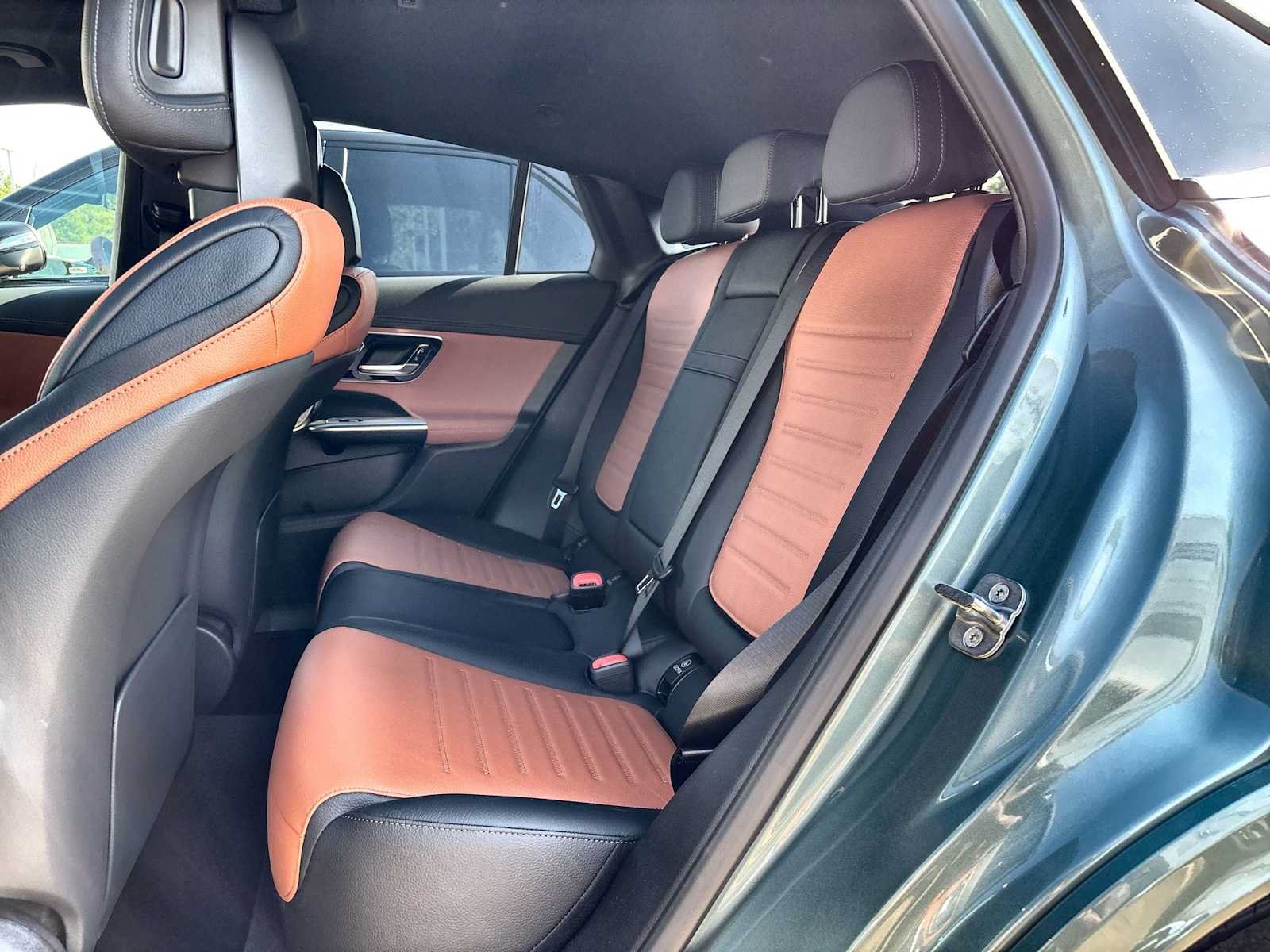 New 2026 Mercedes-Benz GLC 300 4MATIC image 4