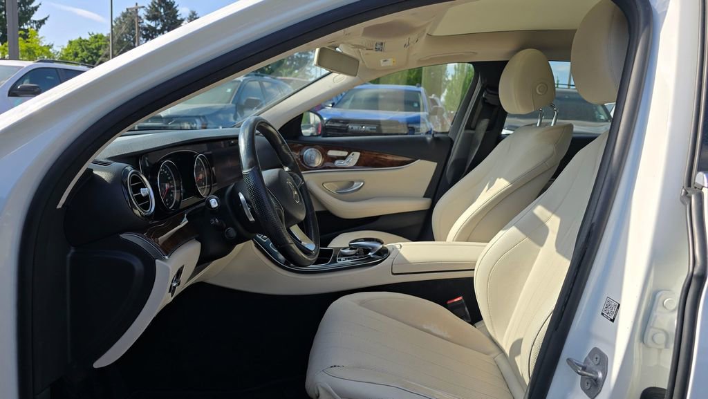 Used 2017 Mercedes-Benz E 300 4MATIC image 20