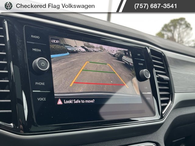 Used 2023 Volkswagen Atlas Cross Sport SE w/ Panoramic Sunroof Package image 40