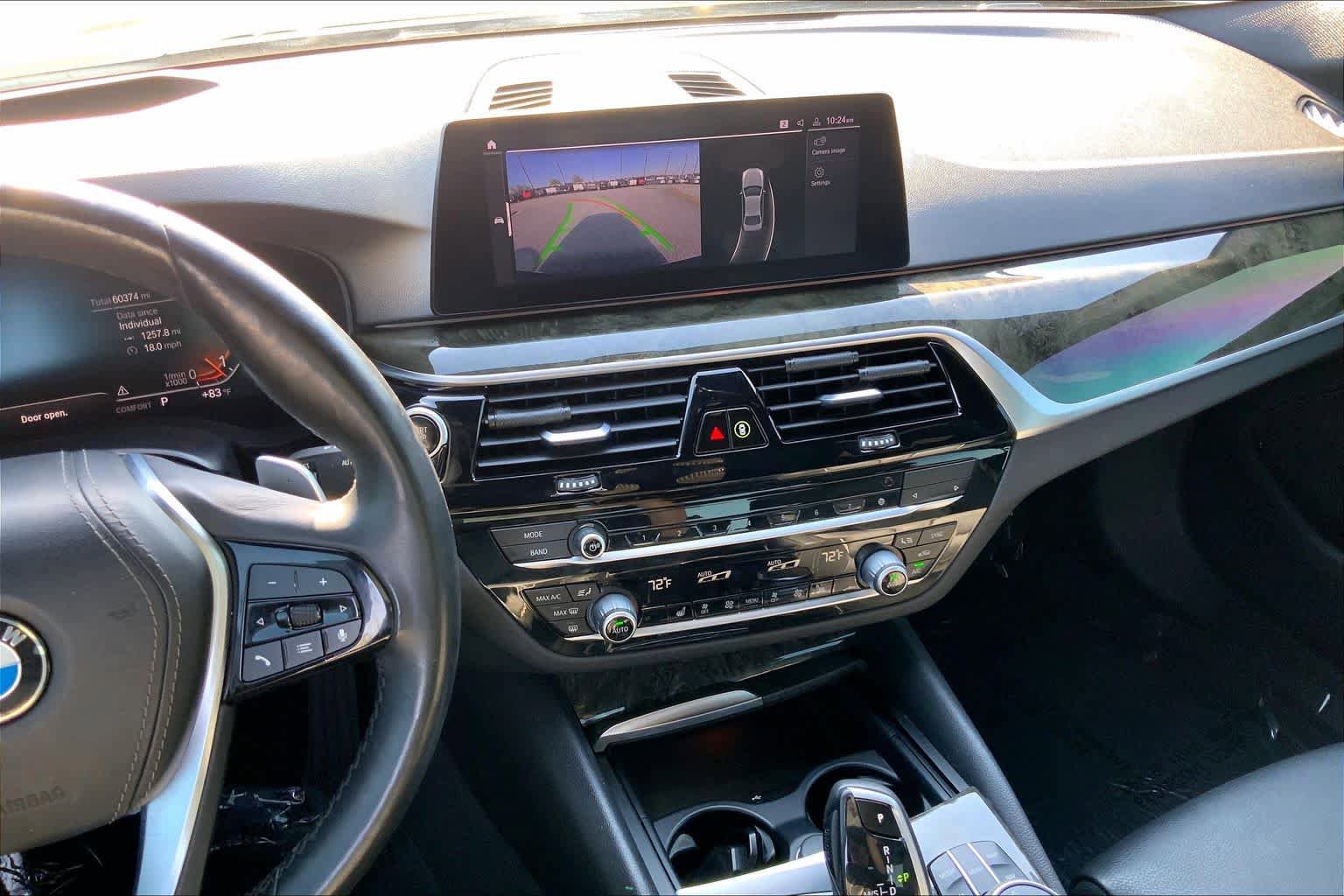 Used 2020 BMW 540i w/ Premium Package image 7