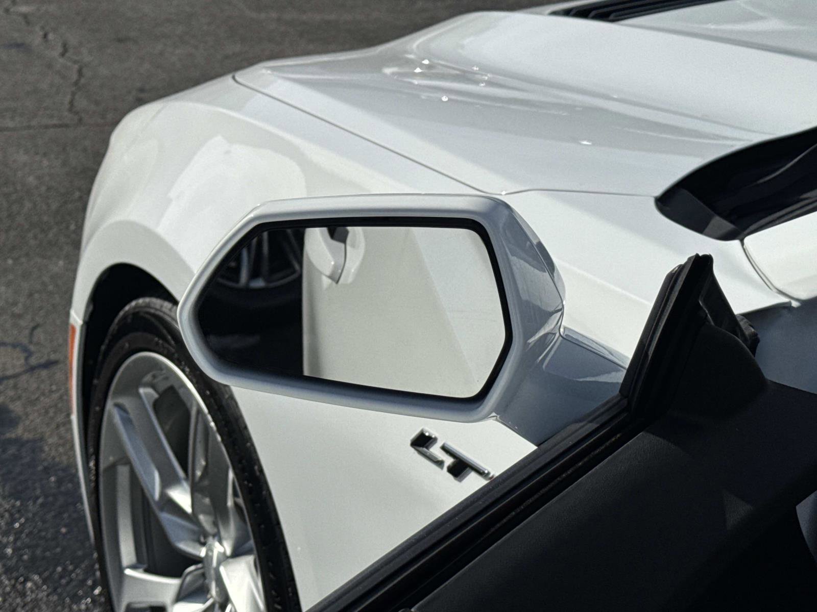 Used 2021 Chevrolet Camaro LT image 18