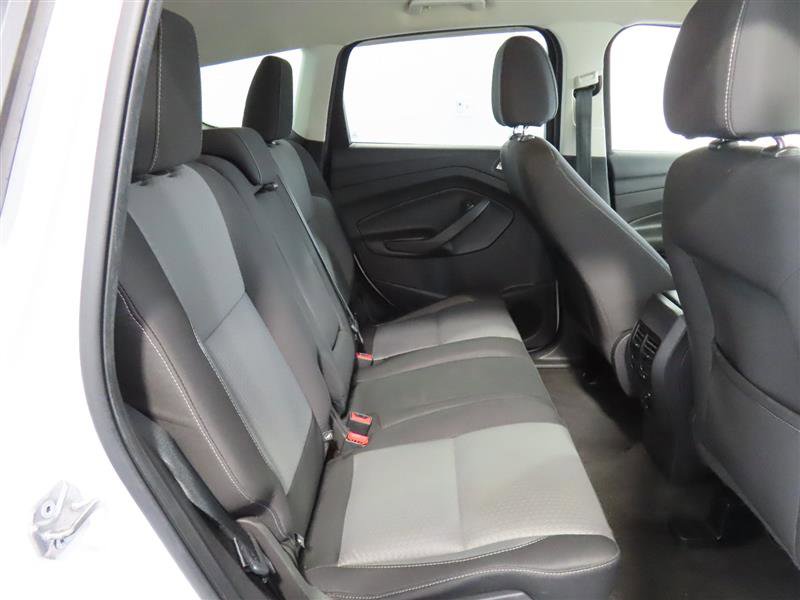 Used 2017 Ford Escape SE w/ Equipment Group 201A FWD image 33