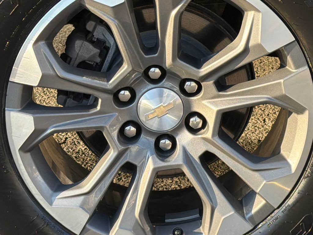 Used 2023 Chevrolet Silverado 1500 High Country image 7