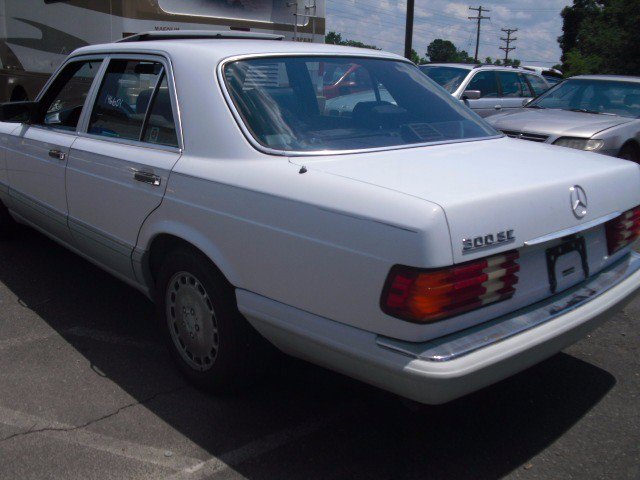 Used 1991 Mercedes-Benz 300 SE image 4