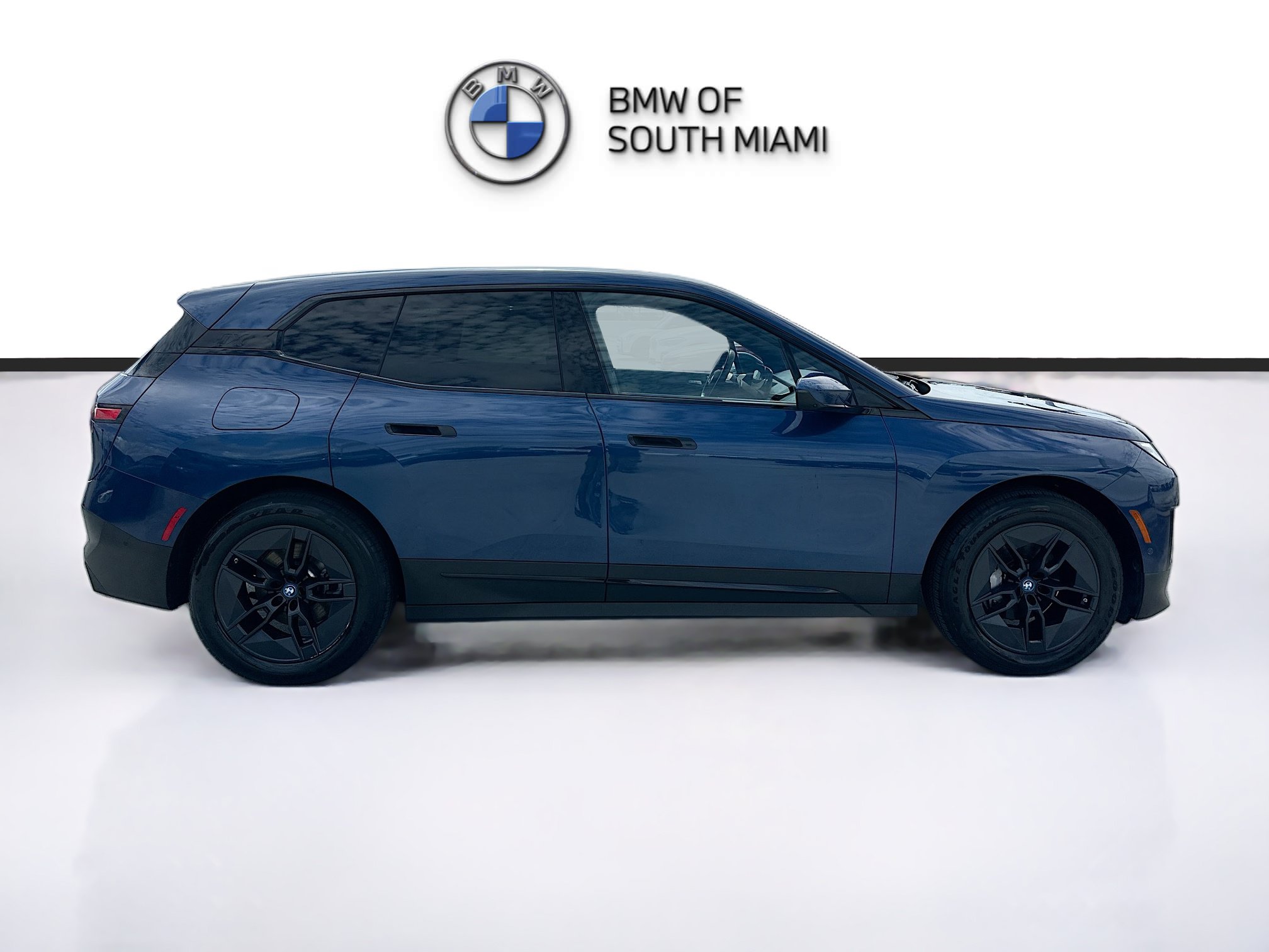 Certified 2023 BMW iX xDrive50 w/ Convenience Package AWD/4WD image 8
