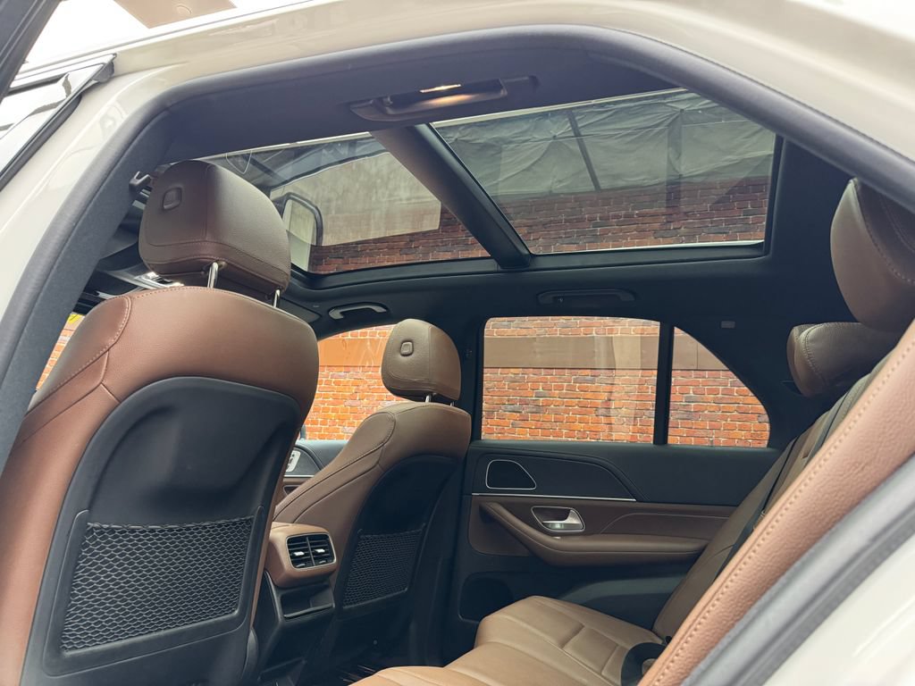 Certified 2024 Mercedes-Benz GLE 350 4MATIC image 3