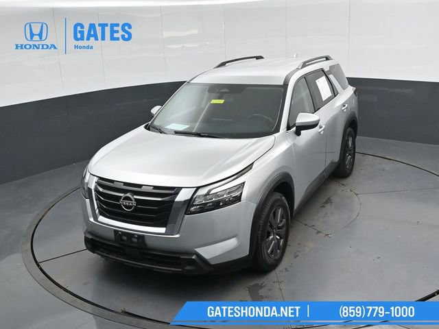 Used 2023 Nissan Pathfinder SV image 50