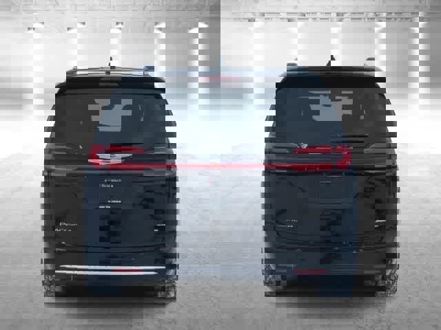 New 2026 Chrysler Pacifica Pinnacle image 7