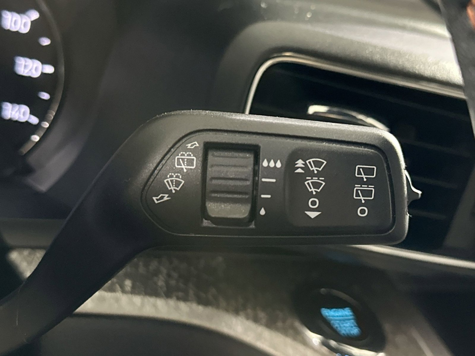 Used 2022 Ford Explorer Timberline image 27